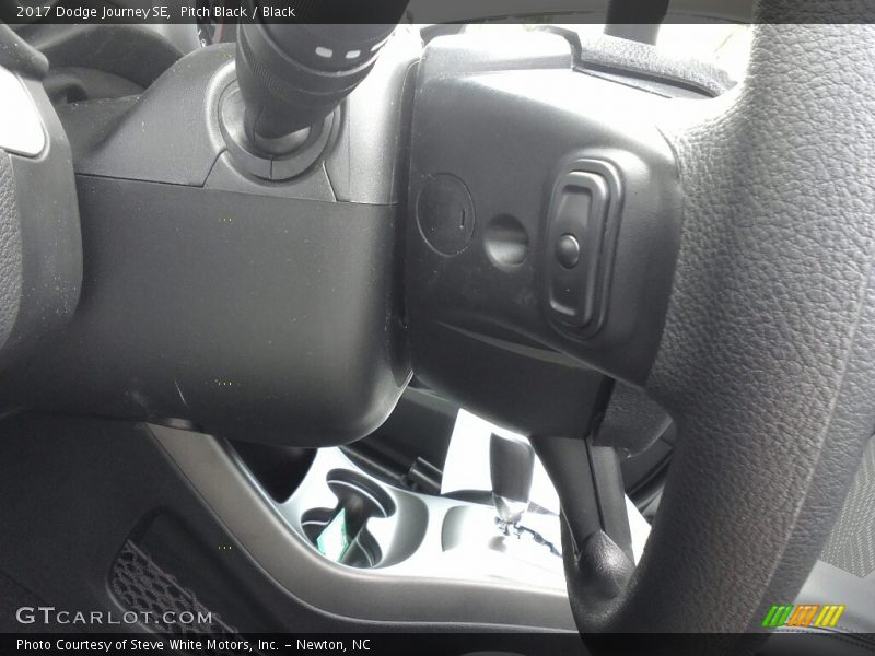 Pitch Black / Black 2017 Dodge Journey SE