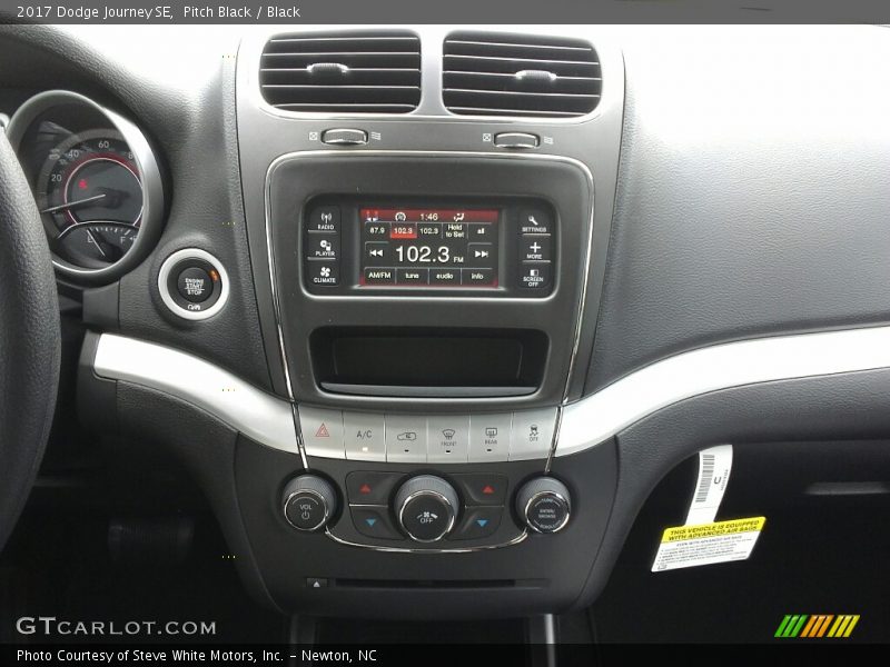 Pitch Black / Black 2017 Dodge Journey SE