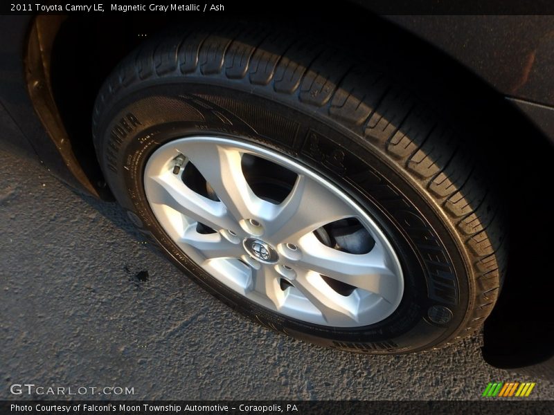 Magnetic Gray Metallic / Ash 2011 Toyota Camry LE