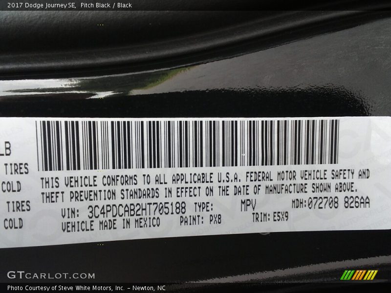 Pitch Black / Black 2017 Dodge Journey SE