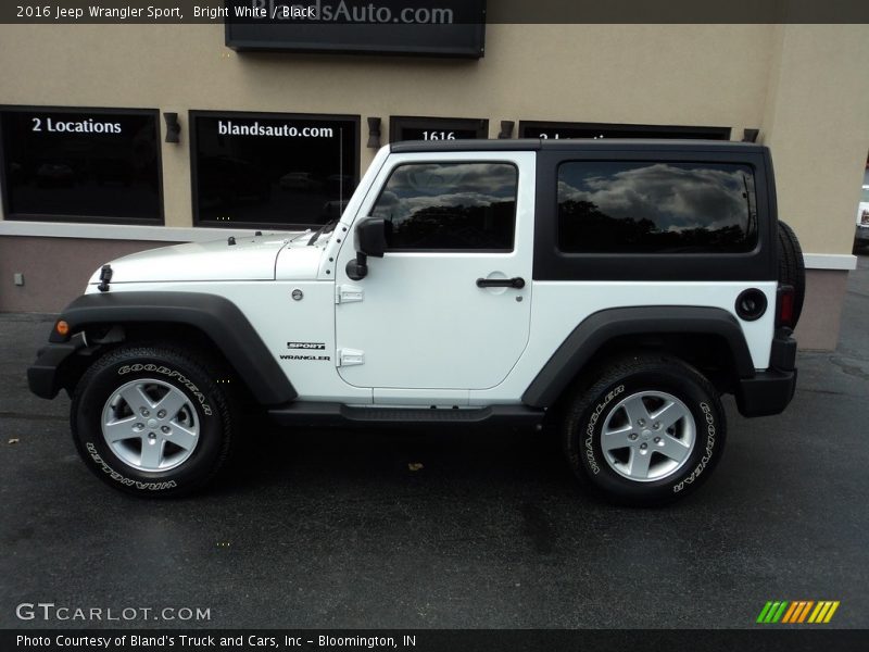 Bright White / Black 2016 Jeep Wrangler Sport