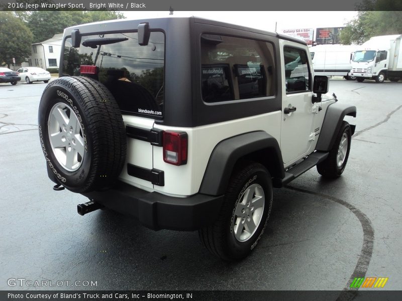 Bright White / Black 2016 Jeep Wrangler Sport