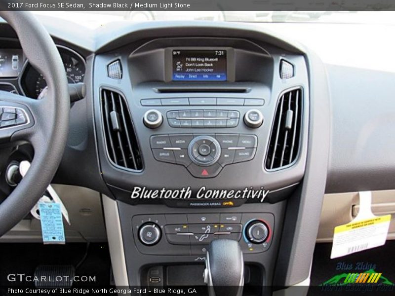 Shadow Black / Medium Light Stone 2017 Ford Focus SE Sedan