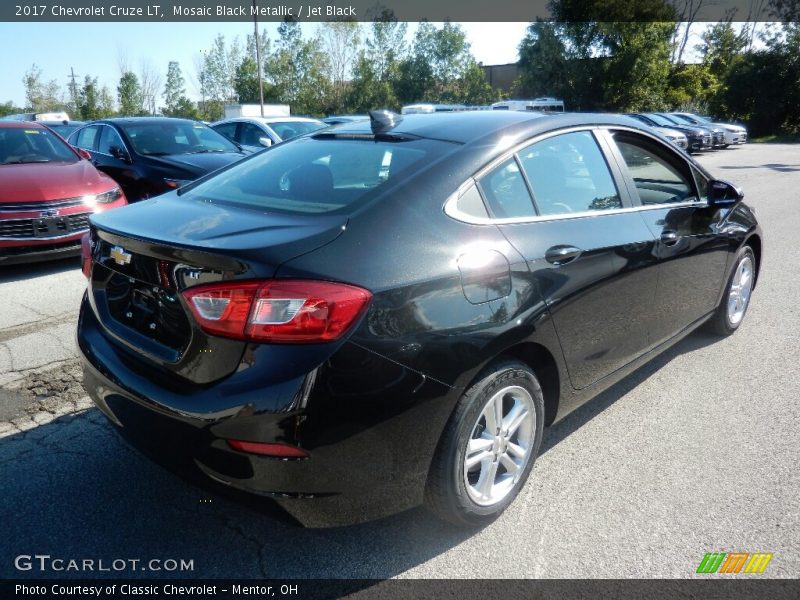 Mosaic Black Metallic / Jet Black 2017 Chevrolet Cruze LT