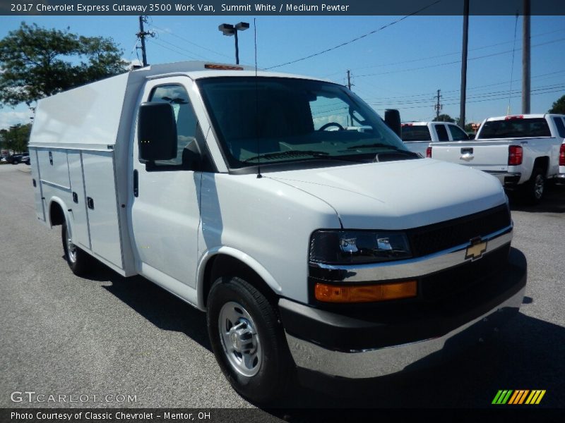 Summit White / Medium Pewter 2017 Chevrolet Express Cutaway 3500 Work Van