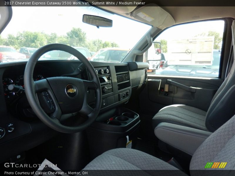 Summit White / Medium Pewter 2017 Chevrolet Express Cutaway 3500 Work Van