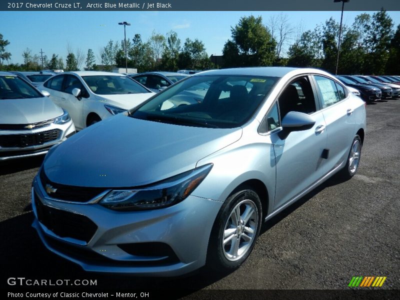 Arctic Blue Metallic / Jet Black 2017 Chevrolet Cruze LT