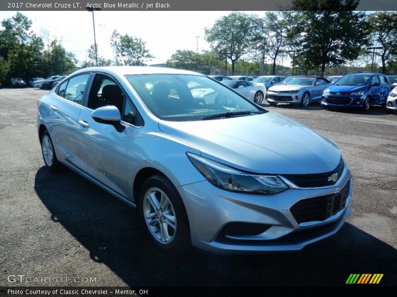 Arctic Blue Metallic / Jet Black 2017 Chevrolet Cruze LT