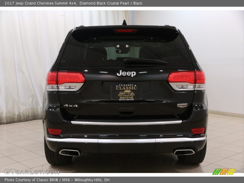 Diamond Black Crystal Pearl / Black 2017 Jeep Grand Cherokee Summit 4x4