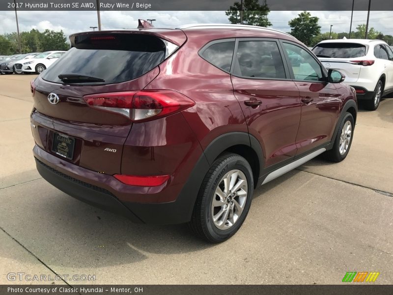 Ruby Wine / Beige 2017 Hyundai Tucson SE AWD