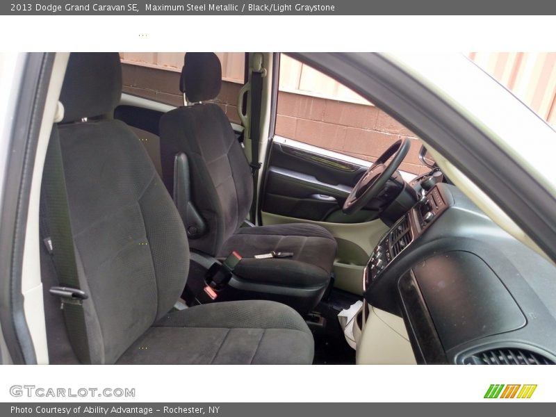 Maximum Steel Metallic / Black/Light Graystone 2013 Dodge Grand Caravan SE