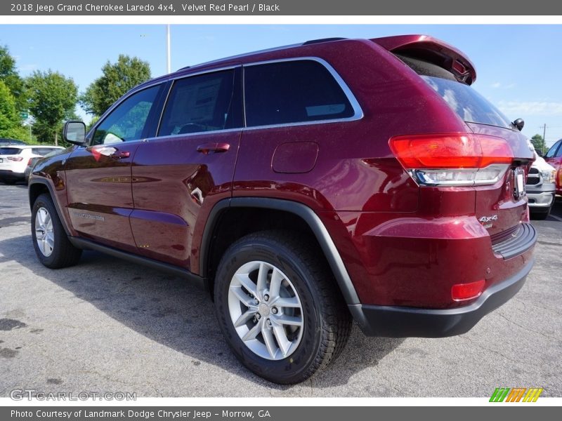 Velvet Red Pearl / Black 2018 Jeep Grand Cherokee Laredo 4x4