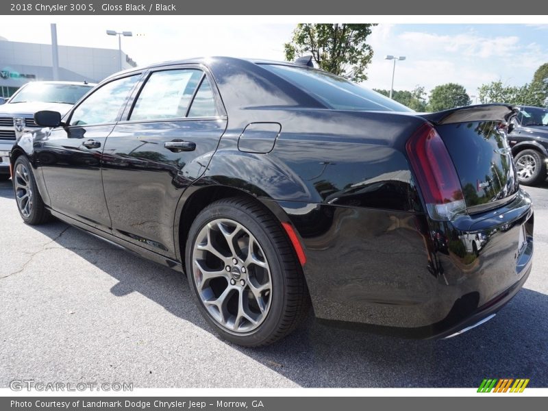 Gloss Black / Black 2018 Chrysler 300 S