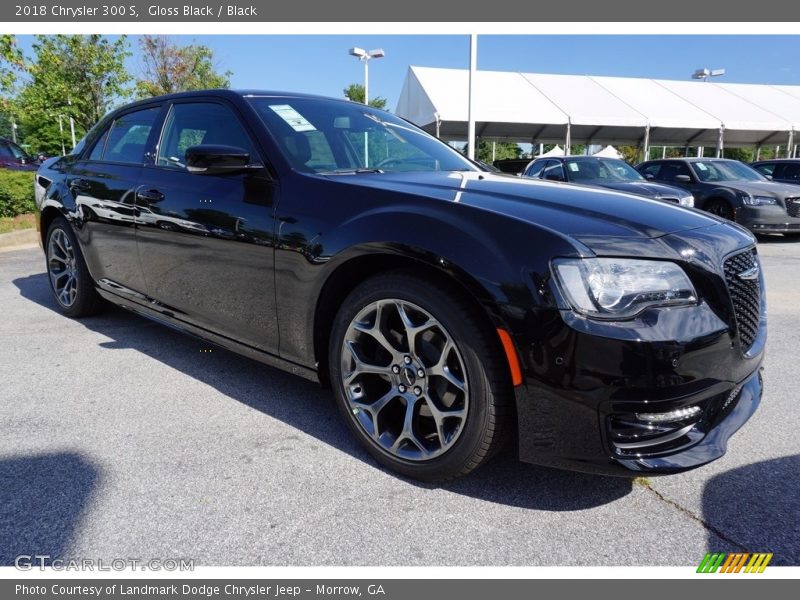 Gloss Black / Black 2018 Chrysler 300 S