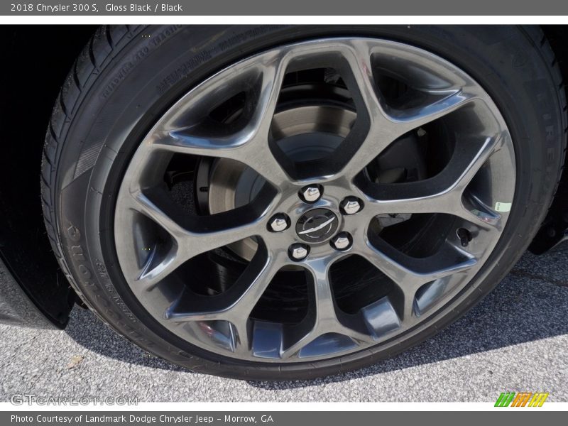 Gloss Black / Black 2018 Chrysler 300 S