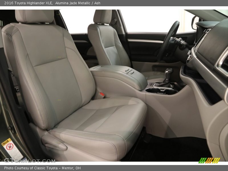 Alumina Jade Metallic / Ash 2016 Toyota Highlander XLE