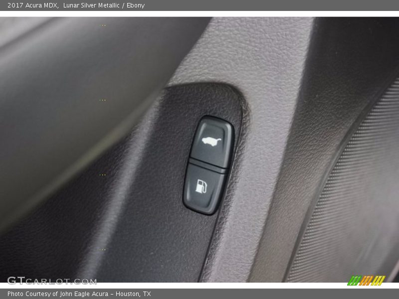 Lunar Silver Metallic / Ebony 2017 Acura MDX