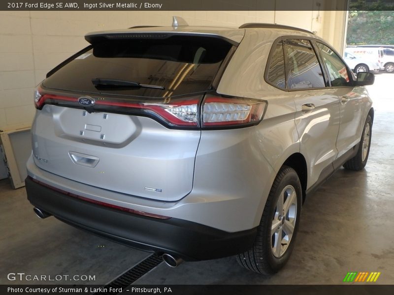 Ingot Silver Metallic / Ebony 2017 Ford Edge SE AWD