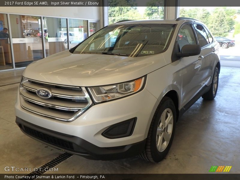Ingot Silver Metallic / Ebony 2017 Ford Edge SE AWD