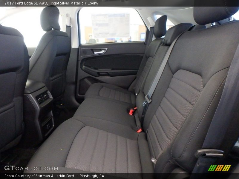 Ingot Silver Metallic / Ebony 2017 Ford Edge SE AWD