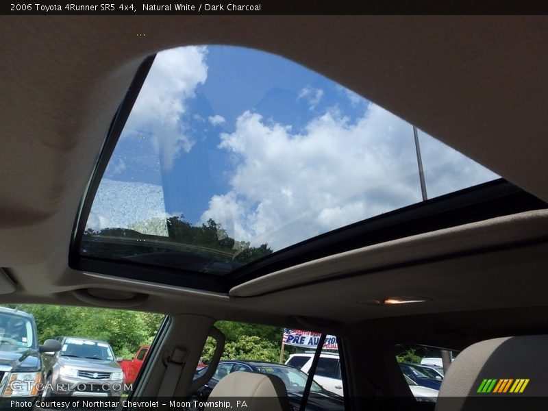 Natural White / Dark Charcoal 2006 Toyota 4Runner SR5 4x4