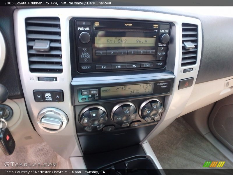 Natural White / Dark Charcoal 2006 Toyota 4Runner SR5 4x4
