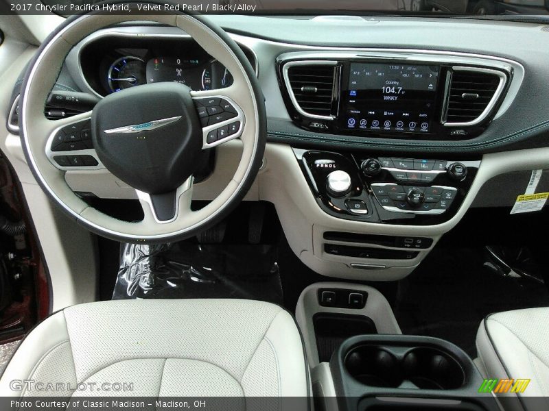 Velvet Red Pearl / Black/Alloy 2017 Chrysler Pacifica Hybrid