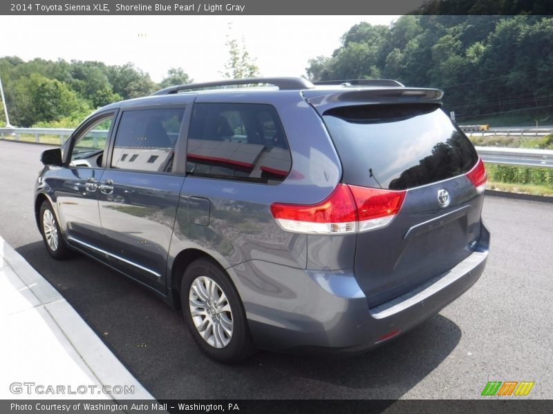 Shoreline Blue Pearl / Light Gray 2014 Toyota Sienna XLE