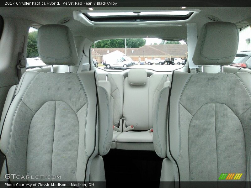 Velvet Red Pearl / Black/Alloy 2017 Chrysler Pacifica Hybrid