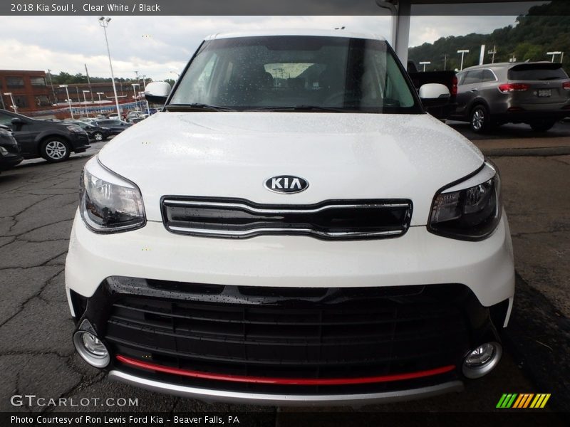 Clear White / Black 2018 Kia Soul !