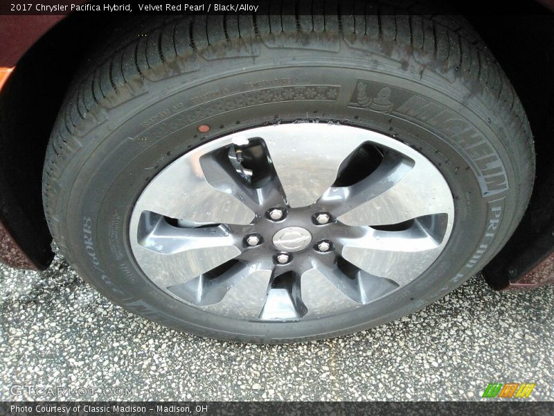 Velvet Red Pearl / Black/Alloy 2017 Chrysler Pacifica Hybrid