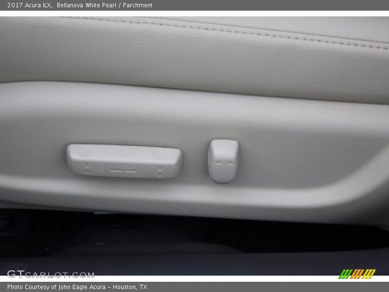 Bellanova White Pearl / Parchment 2017 Acura ILX