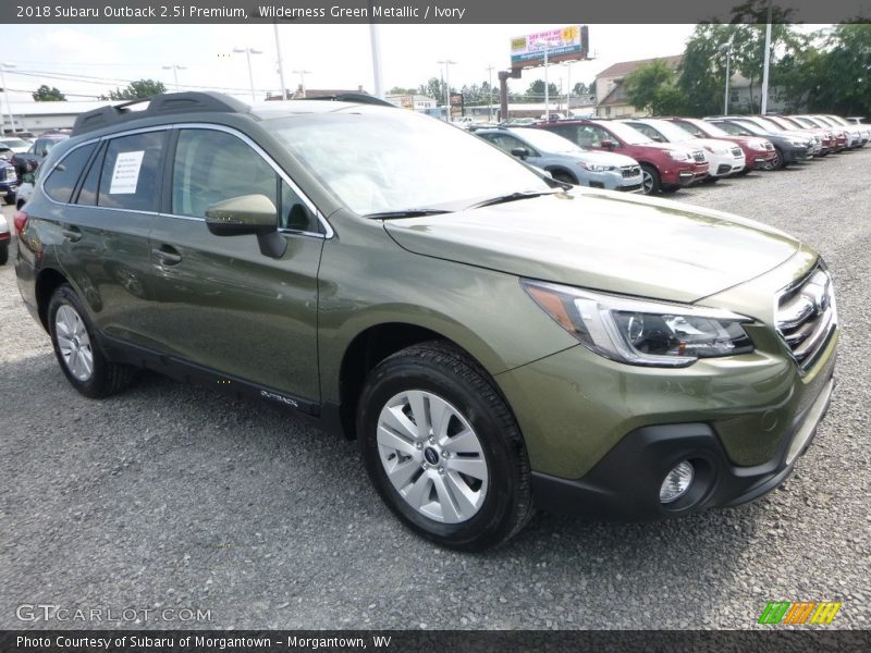Front 3/4 View of 2018 Outback 2.5i Premium