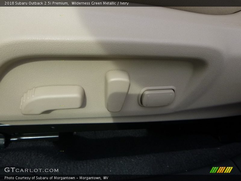 Wilderness Green Metallic / Ivory 2018 Subaru Outback 2.5i Premium