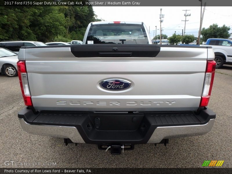 Ingot Silver / Medium Earth Gray 2017 Ford F350 Super Duty XL Crew Cab 4x4
