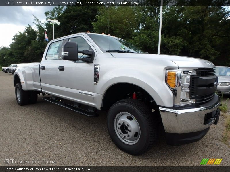 Ingot Silver / Medium Earth Gray 2017 Ford F350 Super Duty XL Crew Cab 4x4