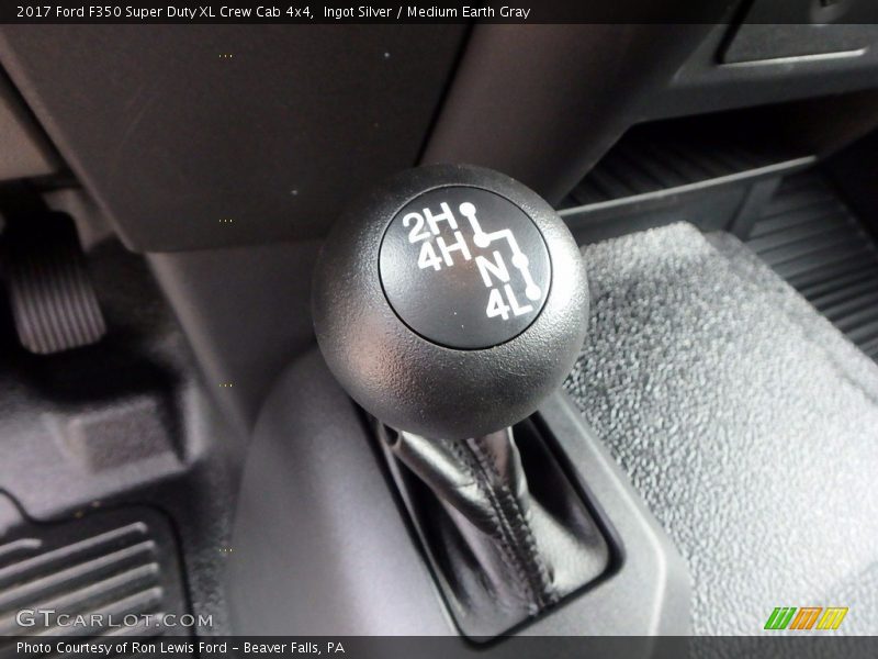 Ingot Silver / Medium Earth Gray 2017 Ford F350 Super Duty XL Crew Cab 4x4
