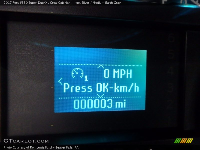 Ingot Silver / Medium Earth Gray 2017 Ford F350 Super Duty XL Crew Cab 4x4