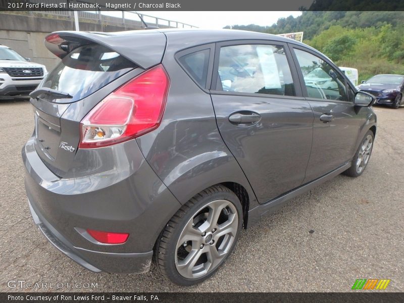 Magnetic / Charcoal Black 2017 Ford Fiesta ST Hatchback
