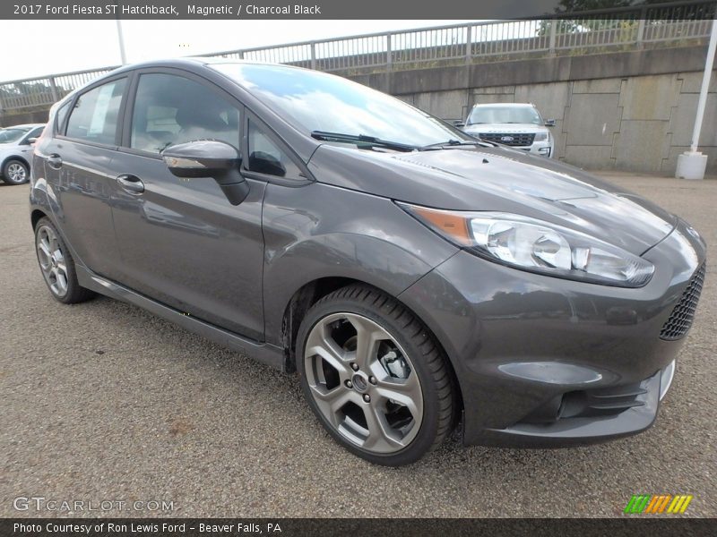 Magnetic / Charcoal Black 2017 Ford Fiesta ST Hatchback
