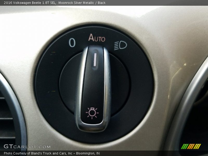 Moonrock Silver Metallic / Black 2016 Volkswagen Beetle 1.8T SEL