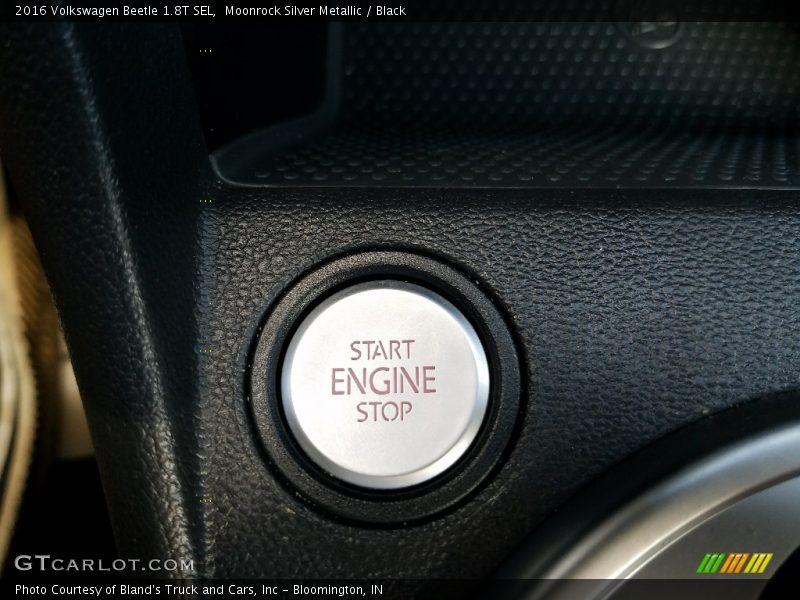 Moonrock Silver Metallic / Black 2016 Volkswagen Beetle 1.8T SEL