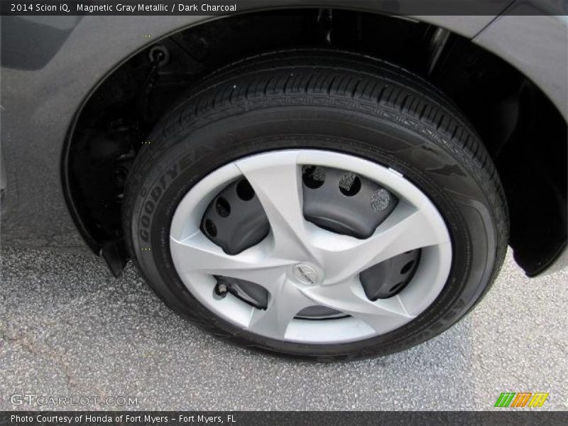 Magnetic Gray Metallic / Dark Charcoal 2014 Scion iQ