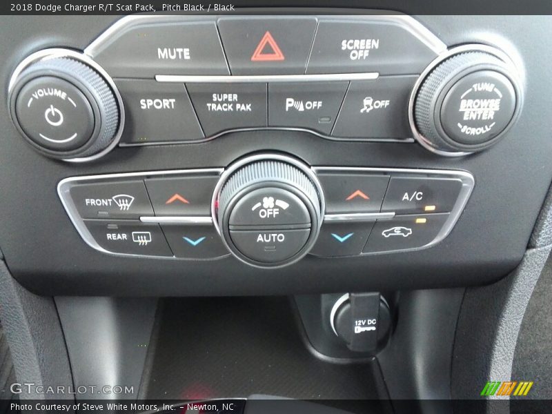 Pitch Black / Black 2018 Dodge Charger R/T Scat Pack