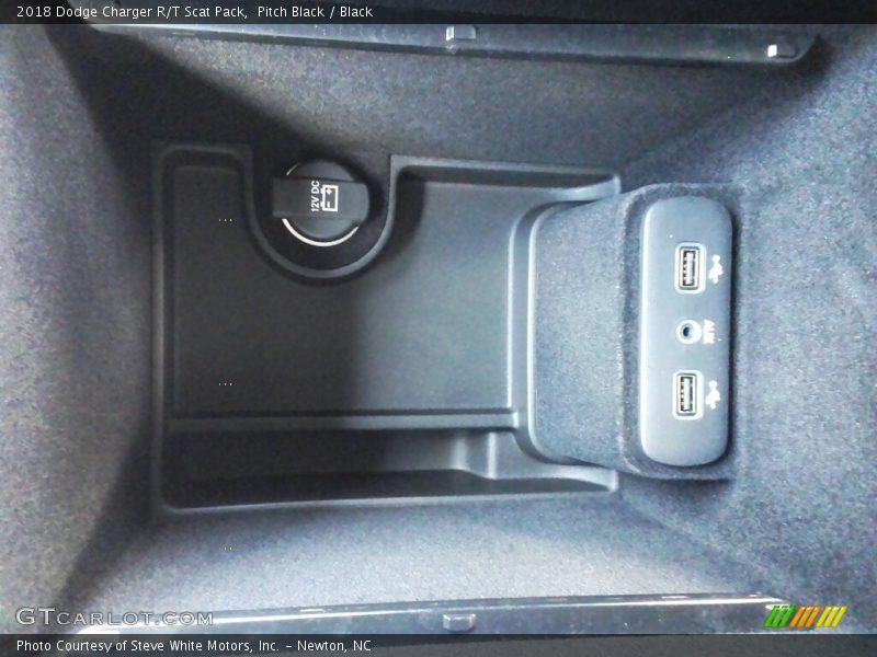 Pitch Black / Black 2018 Dodge Charger R/T Scat Pack