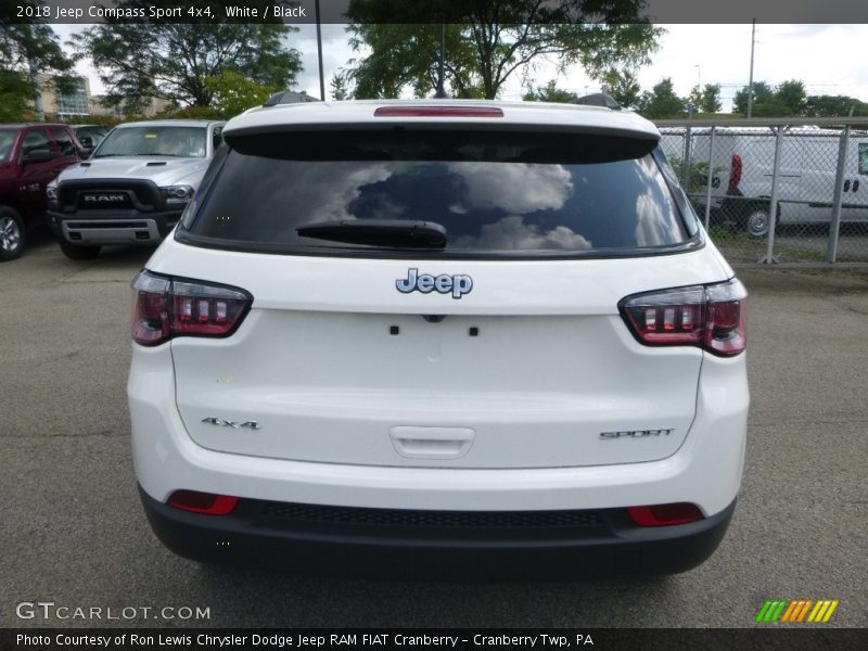 White / Black 2018 Jeep Compass Sport 4x4