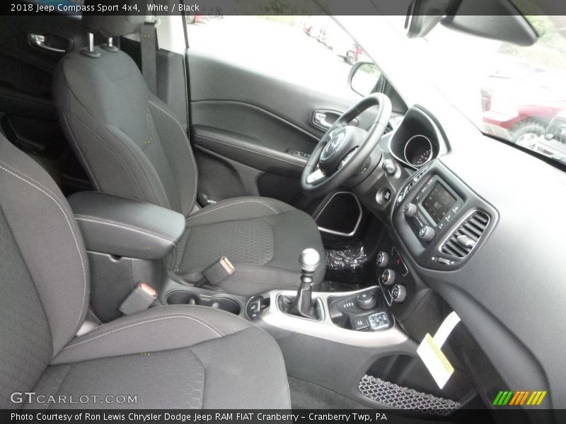  2018 Compass Sport 4x4 Black Interior