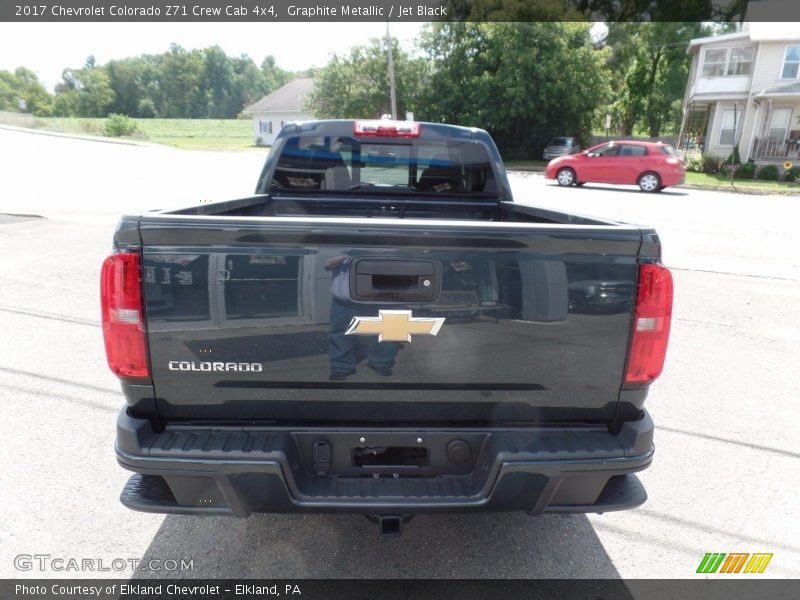 Graphite Metallic / Jet Black 2017 Chevrolet Colorado Z71 Crew Cab 4x4