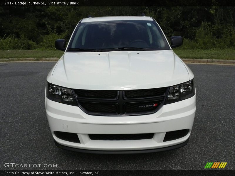 Vice White / Black 2017 Dodge Journey SE