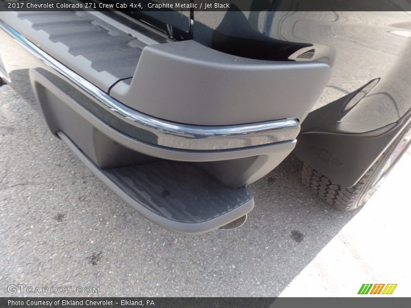 Graphite Metallic / Jet Black 2017 Chevrolet Colorado Z71 Crew Cab 4x4